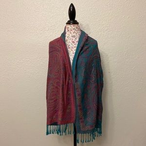 Reversible teal and magenta pashmina
